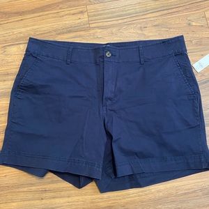 GAP Navy Shorts 5” inseam NWT
